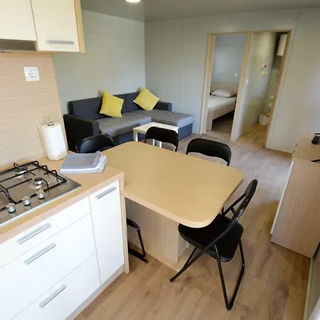 Camping Mobile Cvita *