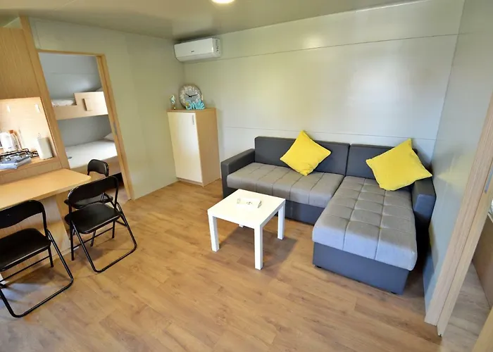 مكان تخييم Mobile Cvita بيتينا