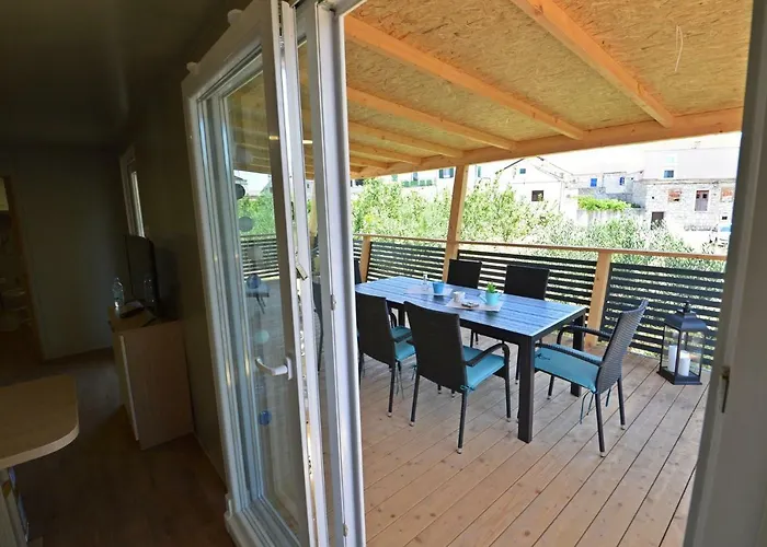 مكان تخييم Mobile Cvita *